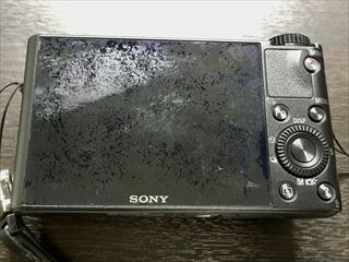 SONY製デジタルカメラRX100の液晶保護フィルムを張り替える | なたで日記